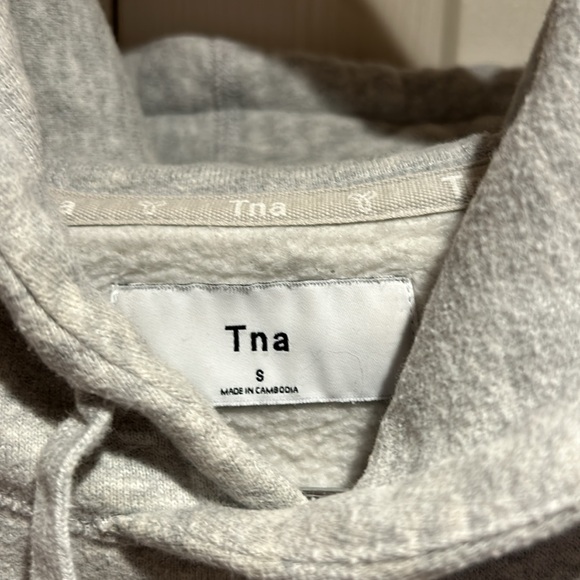 Aritzia TNA hoodie - Picture 2 of 3
